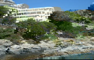 Foto 1 - Pretty Apartment With Balcony