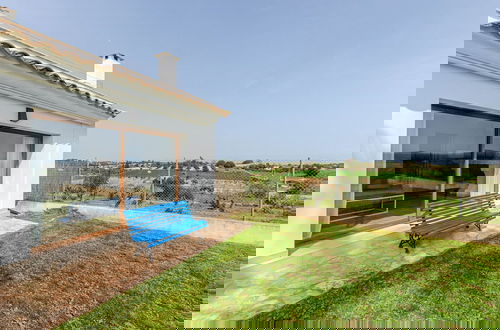 Foto 34 - Villa With Saltwater Pool