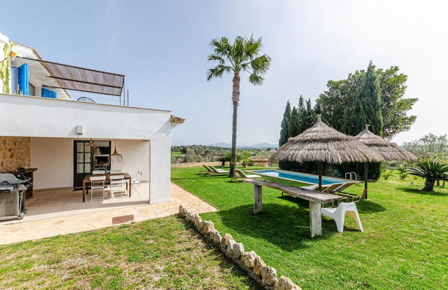 Villa With Saltwater Pool - Foto 36