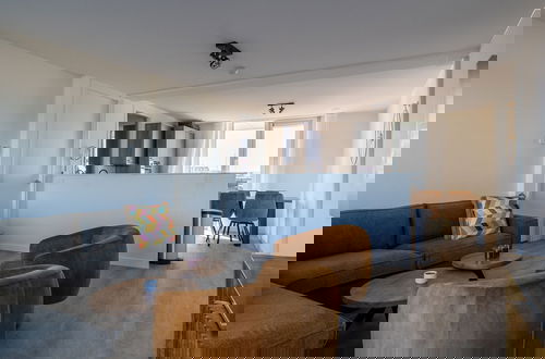 Foto 12 - Lush Apartment With sea Views