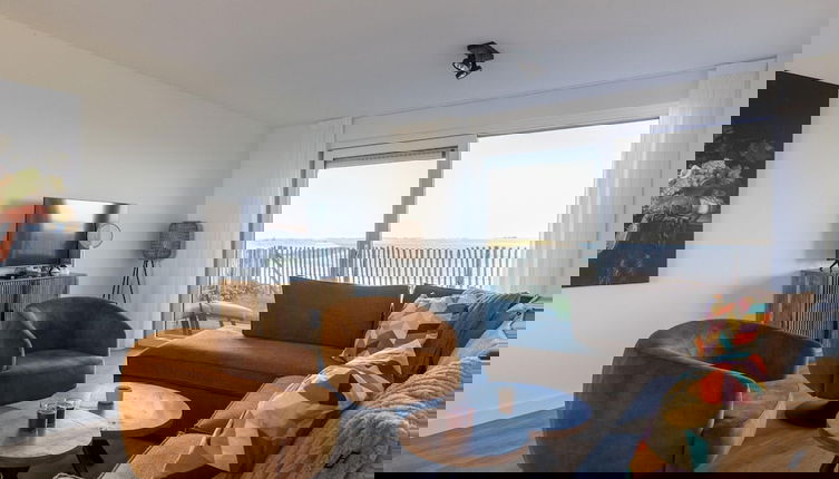 Photo 1 - Lush Apartment With sea Views