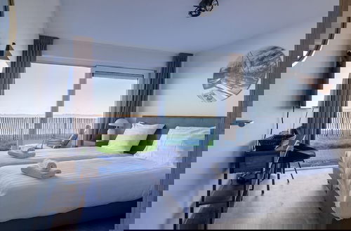 Foto 7 - Lush Apartment With sea Views