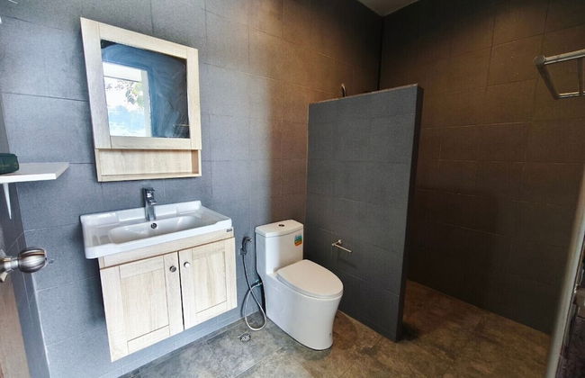 Brick Box Pool Villa & Café - Photo 4