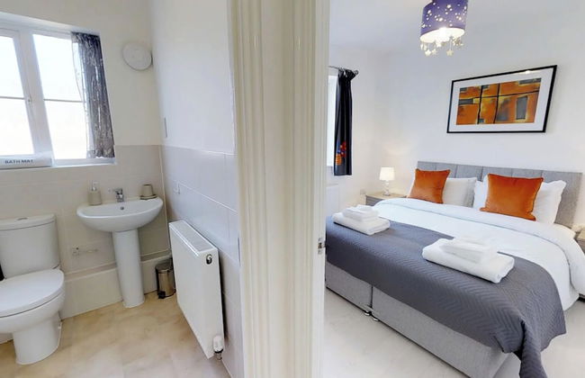 Stayzo Cole Green Lane - Free Parking - Foto 14