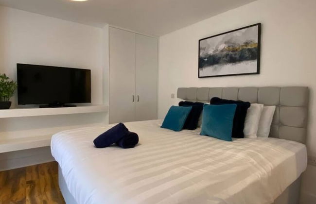 Stayzo Cole Green Lane - Free Parking - Foto 8