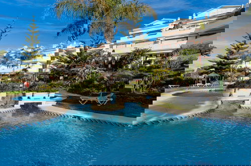 Foto 1 - Lovely Apartment With Shared Pool