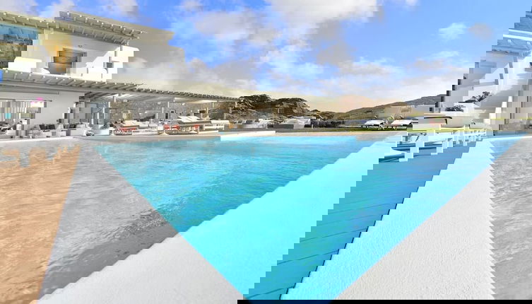 Foto 1 - Coastal Retreat With Wellness