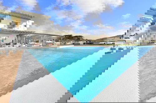 Foto 1 - Coastal Retreat With Wellness