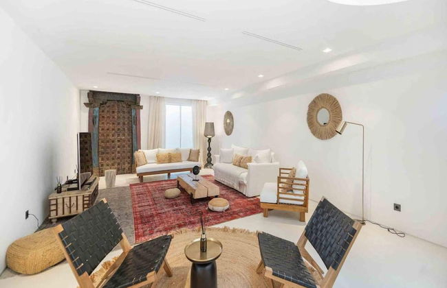 Holiday Home With Pool Area - Photo 26