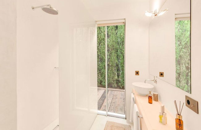 Holiday Home With Pool Area - Photo 18