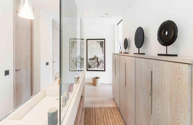 Holiday Home With Pool Area - Photo 15