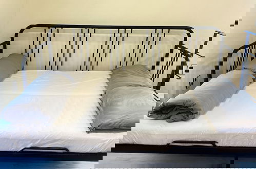 Photo 2 - Hongdae Private Guesthouse