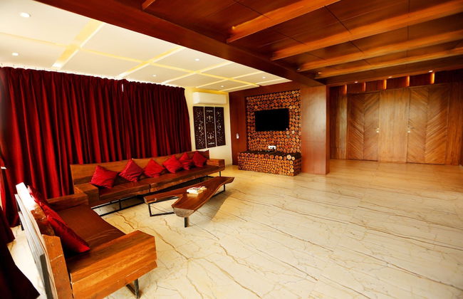 Royal Oakwood Villa by Shiloh Stay - Foto 17