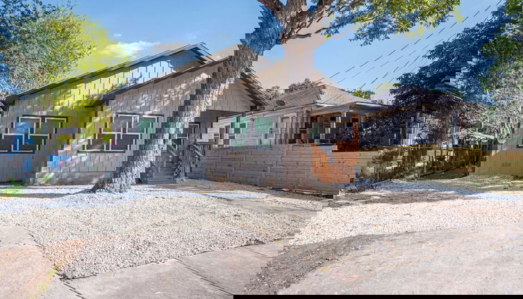 Foto 1 - Urban Delight 4br/3ba Near City Center