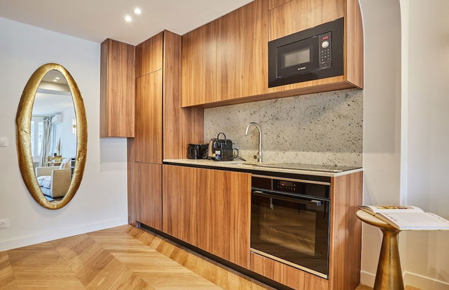Apartment in the Center of Paris - Photo 7