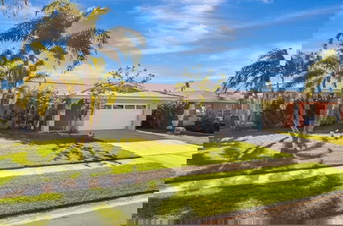 Photo 5 - The Crown House 4b Pool Home 6 Mins to IR Beach