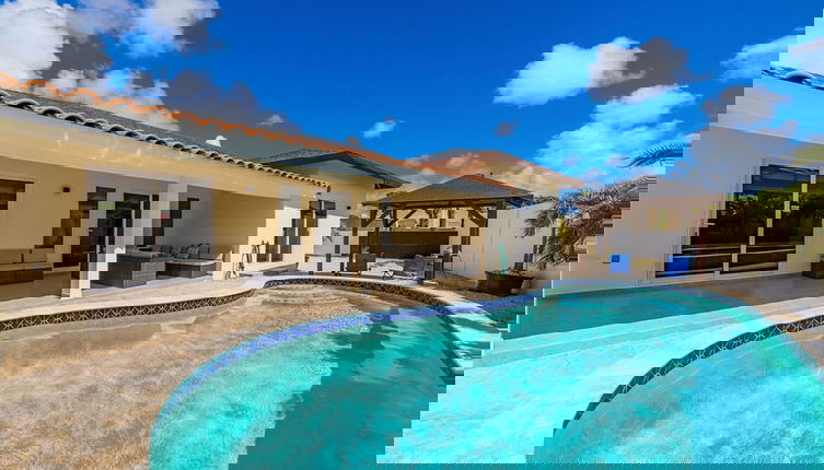 Foto 1 - Newly Renovated 4BR 4BA Private Pool Eagle Beach