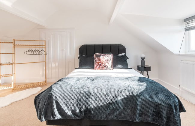 Kensington Place - 4 Bedroom Home w Free Parking - Foto 69