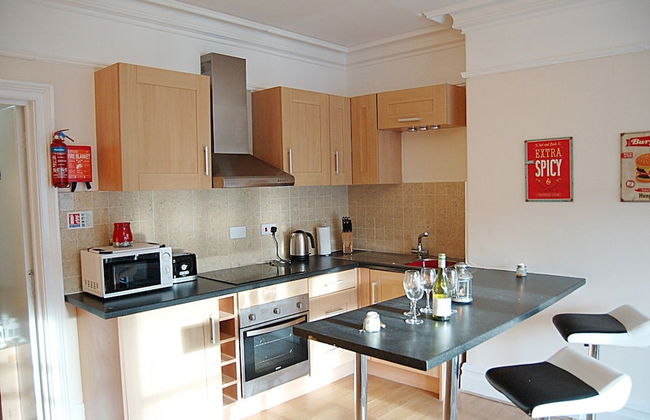 CLOCK TOWER APARTMENTS - Foto 13