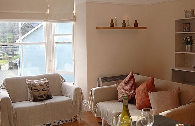 CLOCK TOWER APARTMENTS - Foto 1