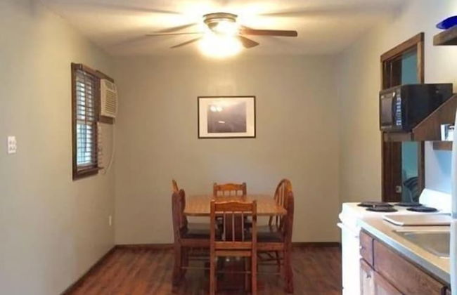 Calm Waters Cabin Resort - Foto 21