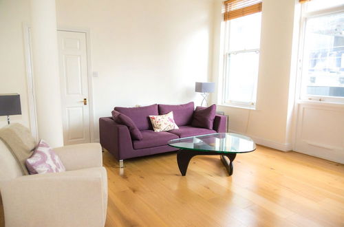 Photo 14 - Modern 2 bed flat in historic building