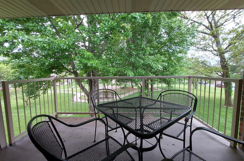 Foto 8 - Ozark Breeze - Large Living Areas - Close to all of Branson - Relax on Balcony