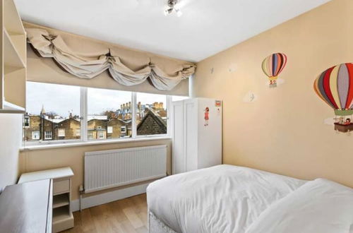 Photo 1 - Bright 2 Bedroom Near the Natural History Museum