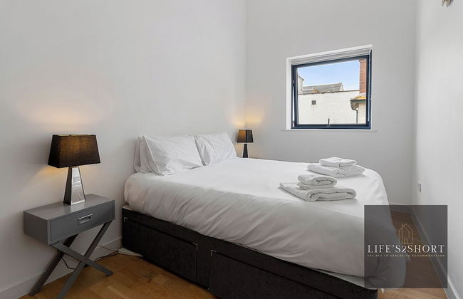 City Centre Spacious Apartment - Foto 6