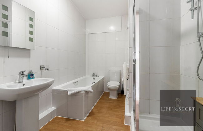 City Centre Spacious Apartment - Foto 14