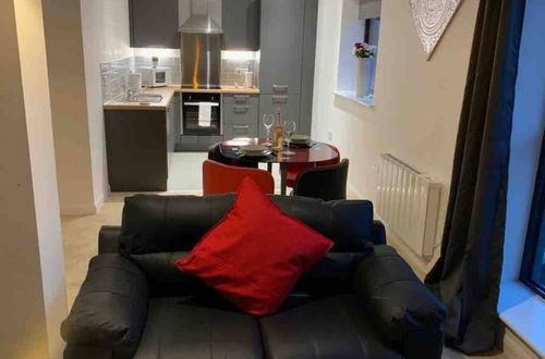 Photo 16 - Cozy Urban Apartment in Wolverhampton