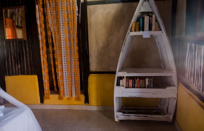 Casa Maya Lodge Robinson Crusoe Style - Photo 7