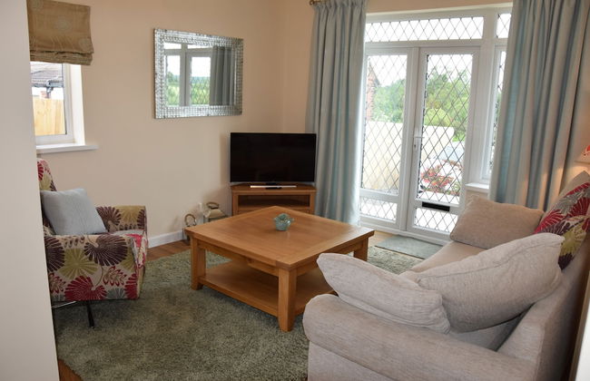 2-bed Cottage - Sleeps4 - Garden - Bbq - Foto 13