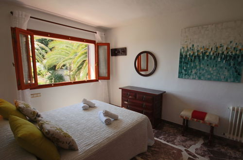 Foto 9 - Only 100m to the Beach! Spacious Villa With Private Pool - 12 People