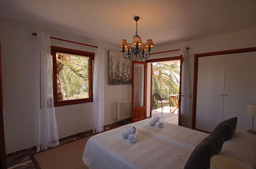 Photo 8 - Only 100m to the Beach! Spacious Villa With Private Pool - 12 People