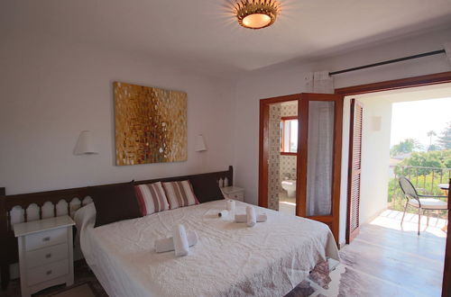 Foto 2 - Only 100m to the Beach! Spacious Villa With Private Pool - 12 People