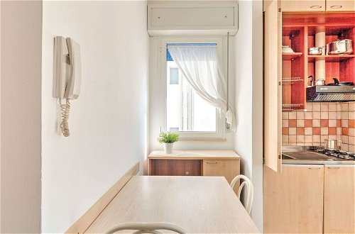 Foto 9 - Modern Apartment in Rimini With Balcony
