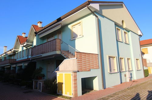 Photo 9 - Sun Drenched Residence with Pool in Rosolina Mare