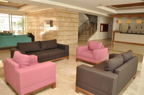 Photo 2 - Almera Park Apart Hotel