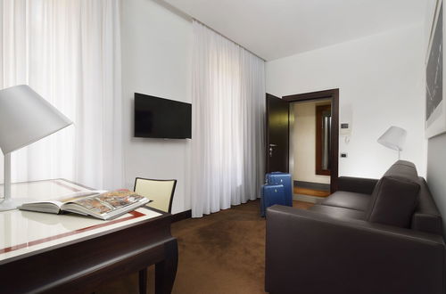 Photo 6 - Milano Castello Luxury Apartment