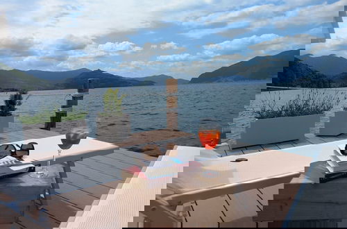 Photo 34 - Apartment by Lake Iseo With Stunning Views