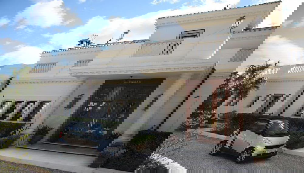 Primary image