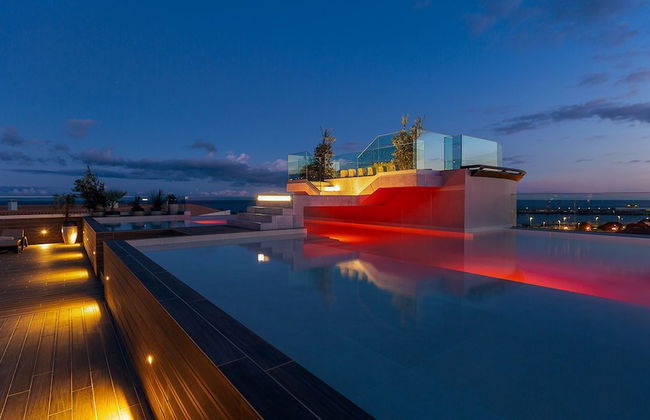 Three House Hotel - Foto 1