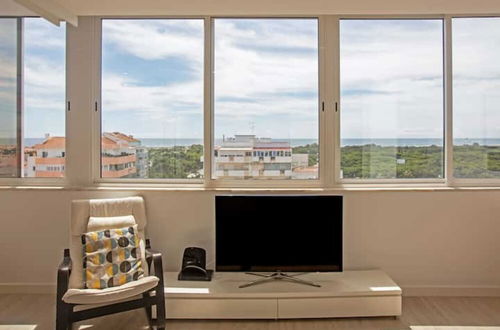 Photo 12 - Magnificent 1 Bedroom Apartment With Views Over The Ocean