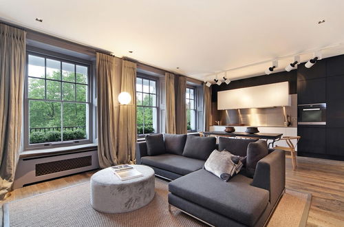 Photo 1 - Cadogan Square Luxury 2 Bedroom Apartment II