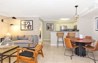 Photo 2 - Dharma Home Suites Coral Gables at Gables Grand Plaza