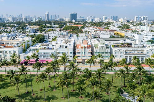 Photo 26 - Hilton Vacation Club Crescent on South Beach Miami