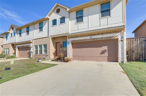 Photo 25 - Family-friendly Irving Townhome w/ Yard