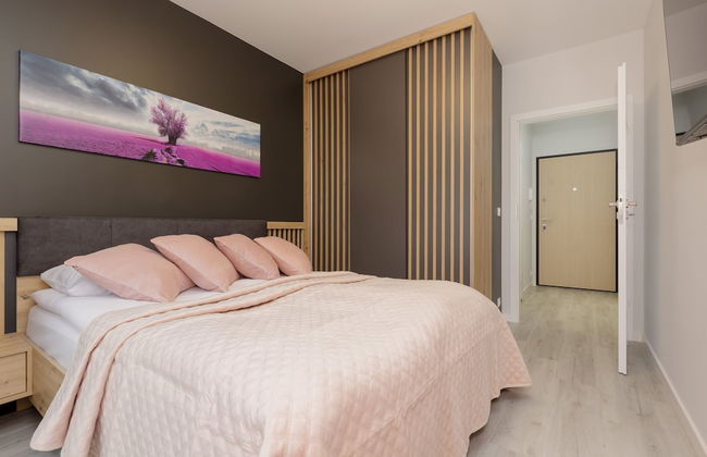 Dark Blue and Grey Apartment by Renters - Foto 4