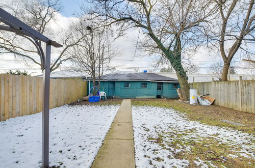 Photo 8 - Cozy Oak Park Apartment: Walk to Parks & Dining